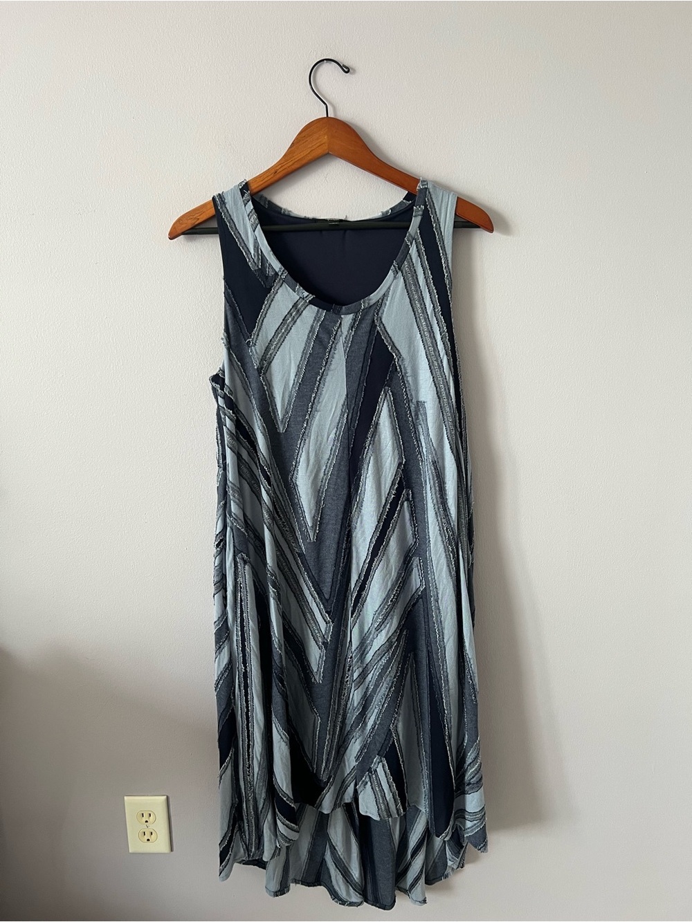 Simply Vera Navy & Light Blue Abstract Swing Midi Dress